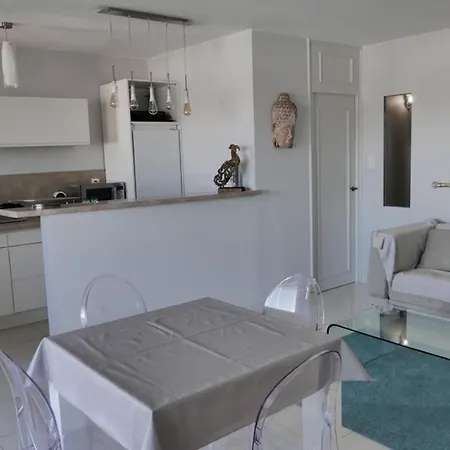 아파트 La Galiotte Sur Le Golfe De St Tropez 코골렝